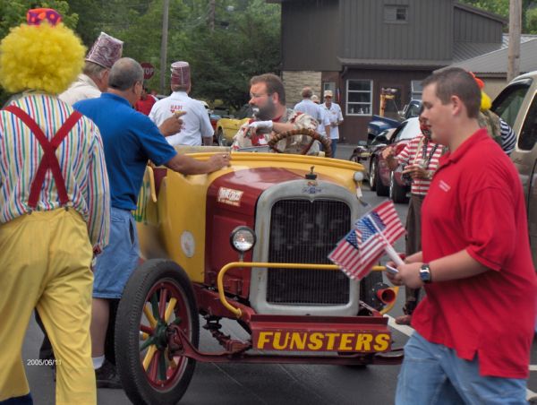 Newburgh Fest Parade 2005 041